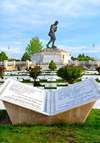 Büyük Taarruz Şehitliği Atatürk Anıtı (1993) 600x600x1000CM. Bronz